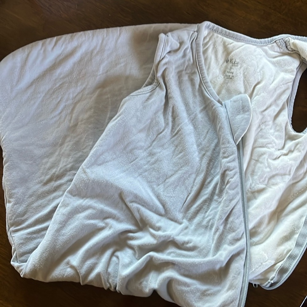 Kyte Sleep Suit - size small 1.0 tog